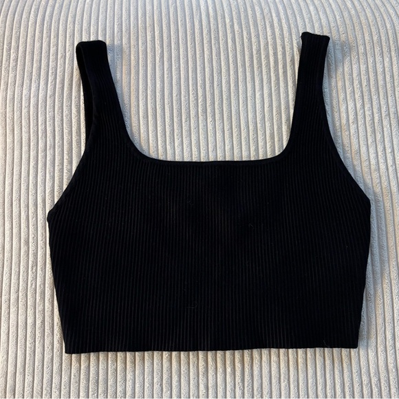HOUSE OF HARLOW Black Tank Top - Picture 1 of 2